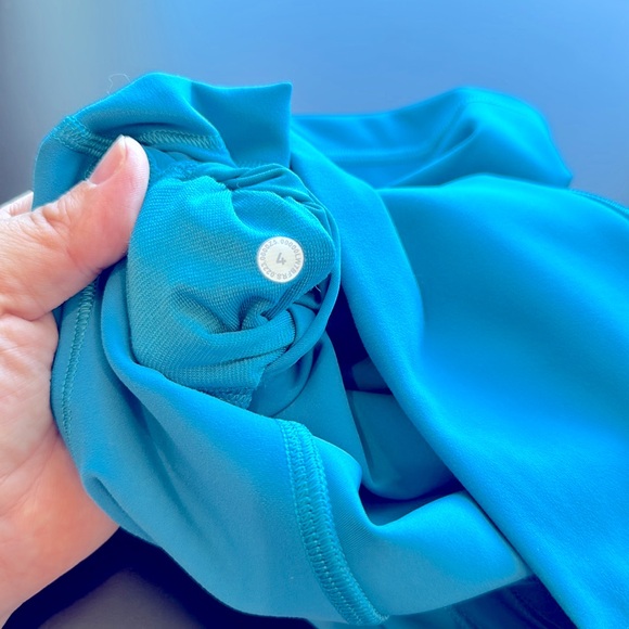 Lululemon Wunder Train shorts. - Picture 5 of 5